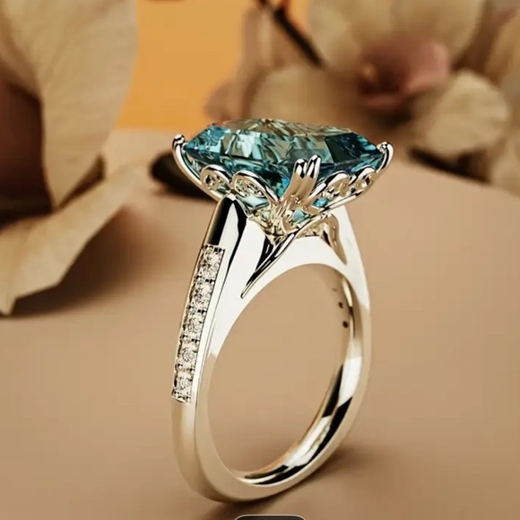 GORGEOUS Art Deco Style Emerald Cut Blue Topaz Color Ring Silver Size 9 - Picture 6 of 7